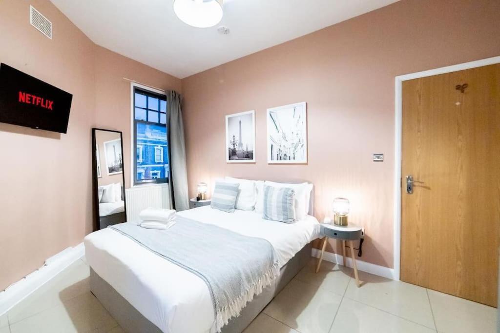 2 Bedroom Apartment Londres Extérieur photo
