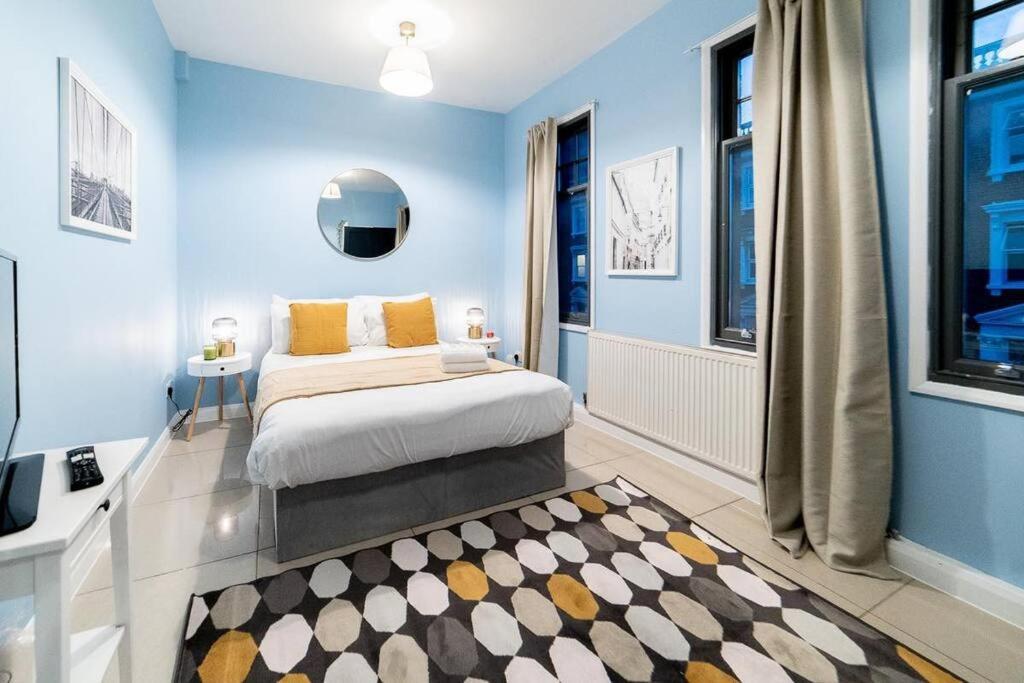 2 Bedroom Apartment Londres Extérieur photo